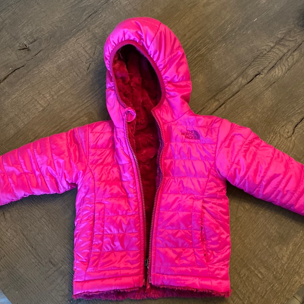 North Face - Mossbud Swirl Reversible Jacket - 2T Girl - Pink